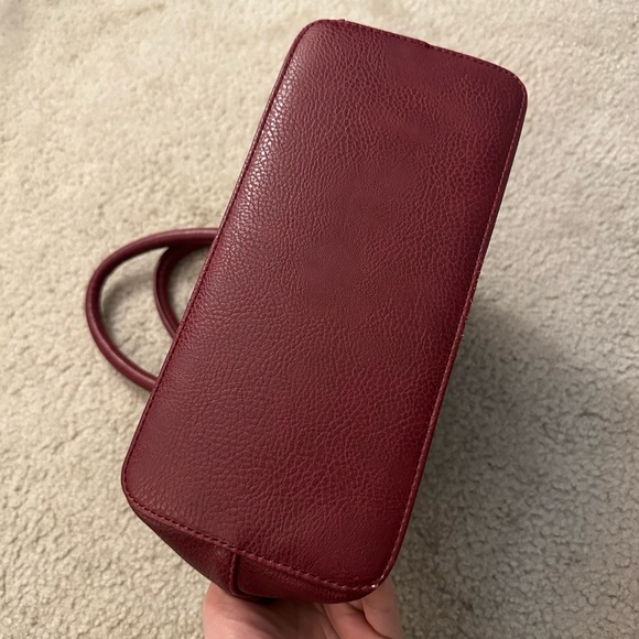 ROOTS bag - Picture 3 of 7